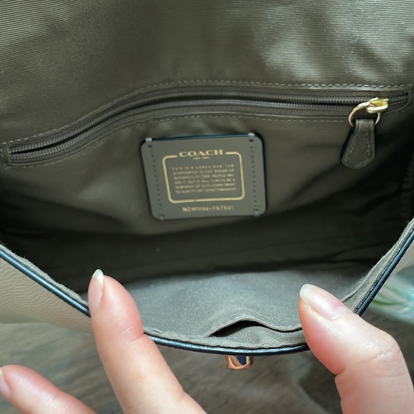 Authentic coach purse - Picture 4 of 4